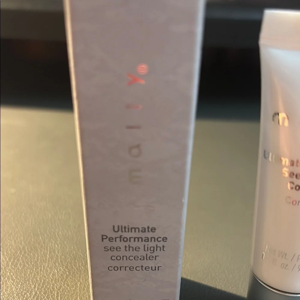 Mally Beauty Cream See the Light Concealer Ultimate Performance in Light NIB